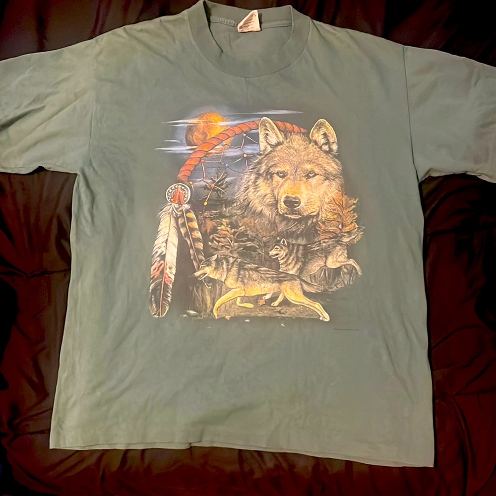 Vintage CMJ Sportswear Wolves Dreamcatcher Single Stitch Graphic Tee